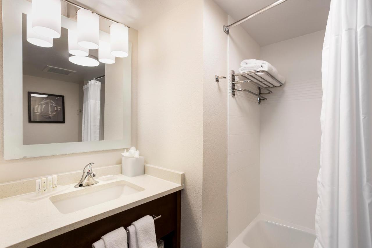 Towneplace Suites By Marriott San Mateo Foster City Exterior foto