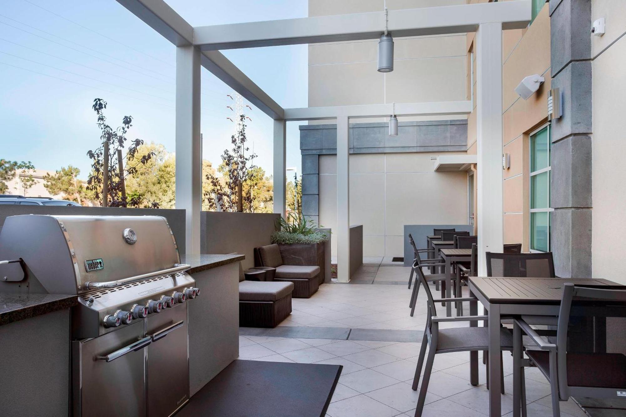 Towneplace Suites By Marriott San Mateo Foster City Exterior foto